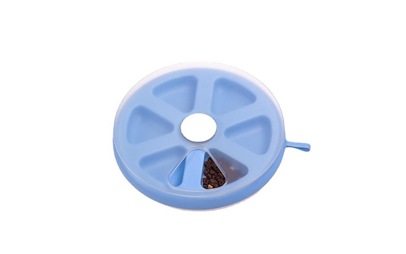 Slow-Feeding Dog Bowl | Maze Design | Blue & Green | Wet-Dry Separation