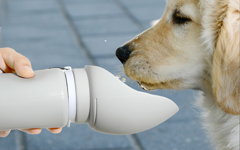 Portable Silicone Dog Water Bottle - Eco-Friendly Pet Hydration Solution