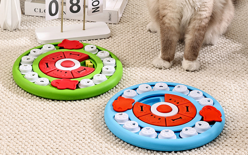 Dual-Function Feeding Toy - Engaging Slow Feeder and toy for Pets